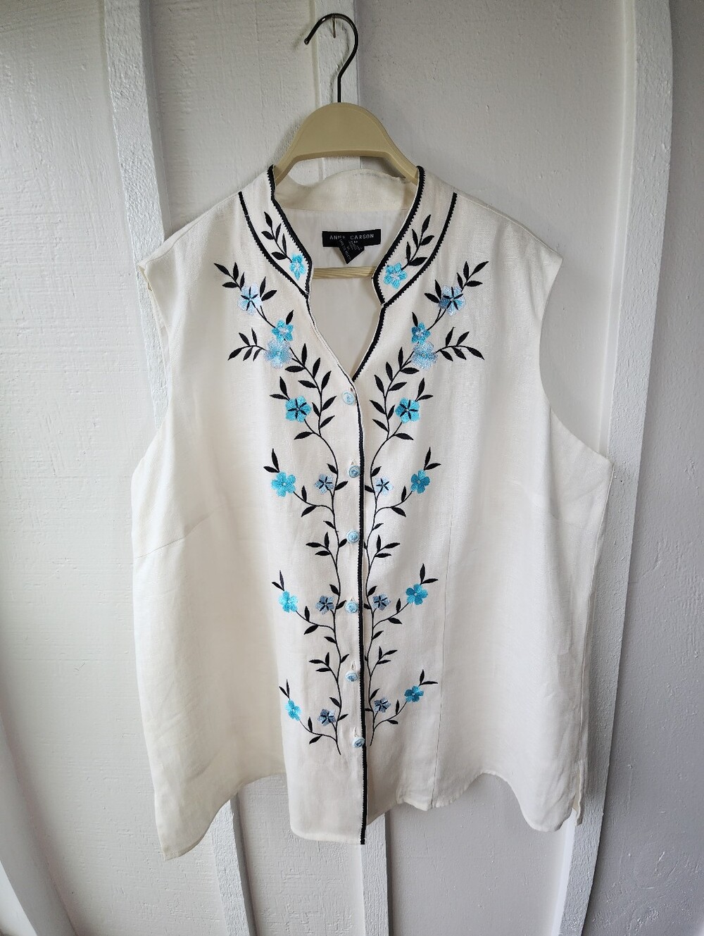 Anne Carson Floral Embroidered Linen Button Sleeveless Blouse Blue & White 2X